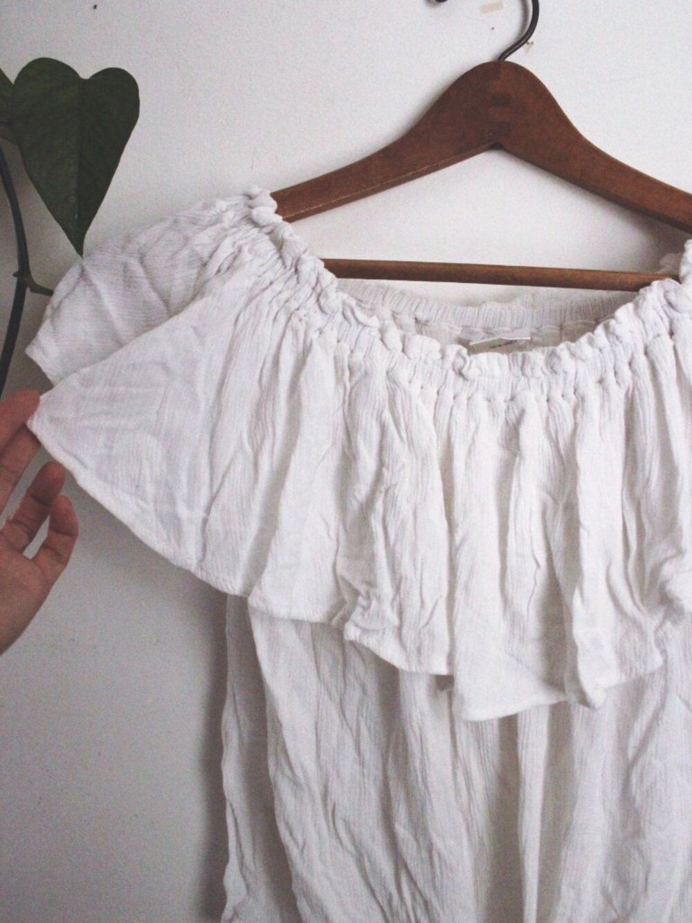 White Off-Shoulder Ruffle Blouse Top Fairy Cottagecore Boho S Tie Waist - Picture 7 of 7